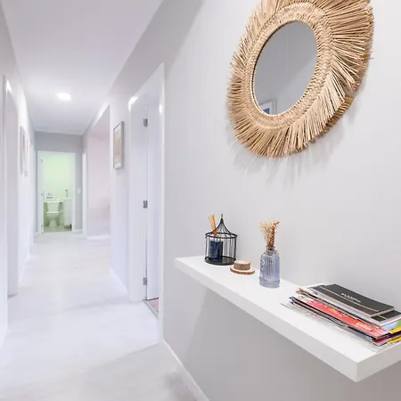 Lux Center شقة فونشال